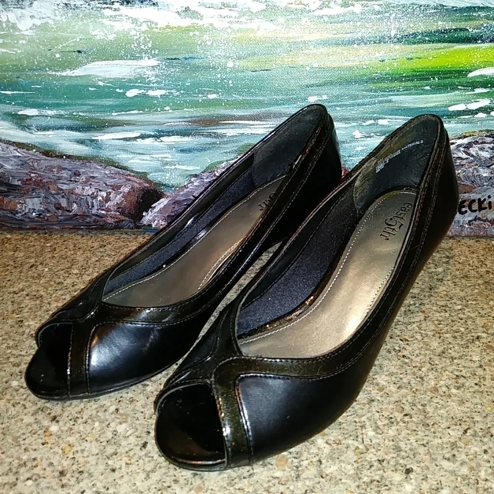 East 5th heel size 5 black